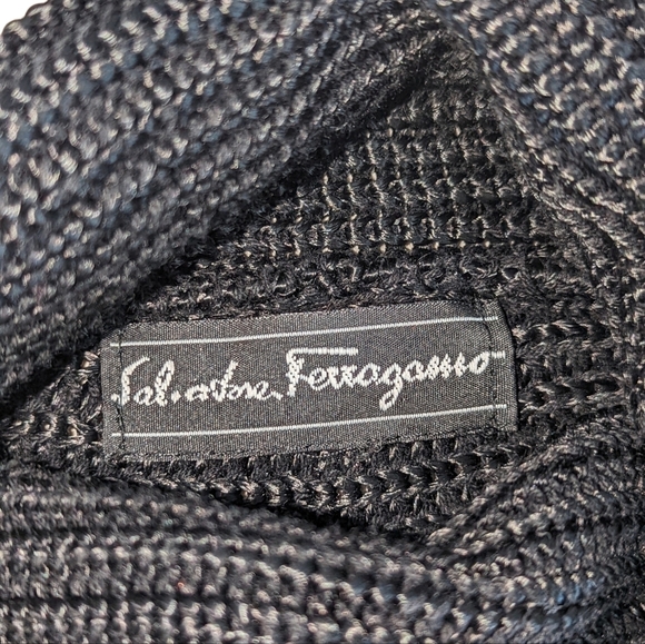 Salvatore Ferragamo Women's Black Silk Turtlerneck Knit Sweater ...Size M - Picture 8 of 9